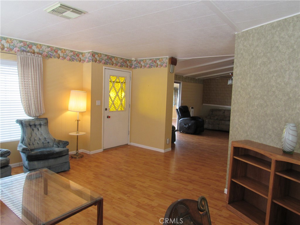 27701 Murrieta Road 6 Property Photo 7
