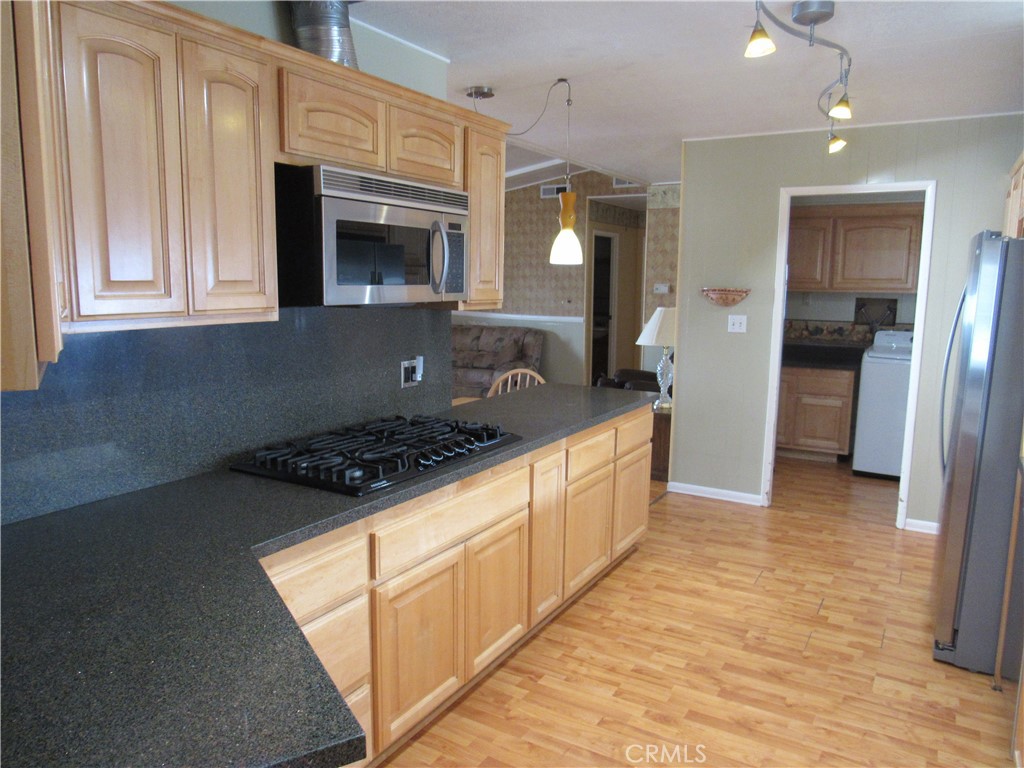 27701 Murrieta Road 6 Property Photo 15