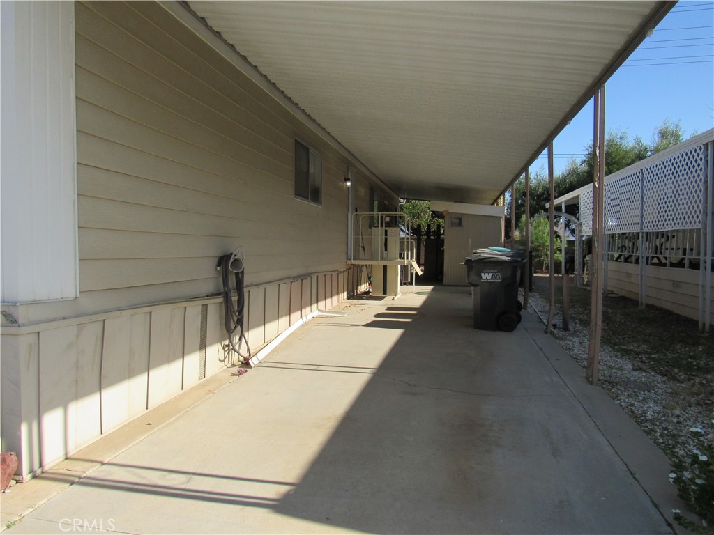 27701 Murrieta Road 6 Property Photo 21