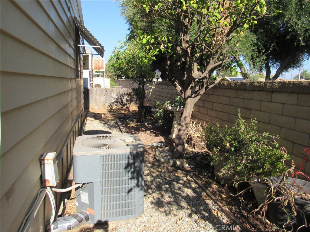 27701 Murrieta Road 6 Property Photo 22