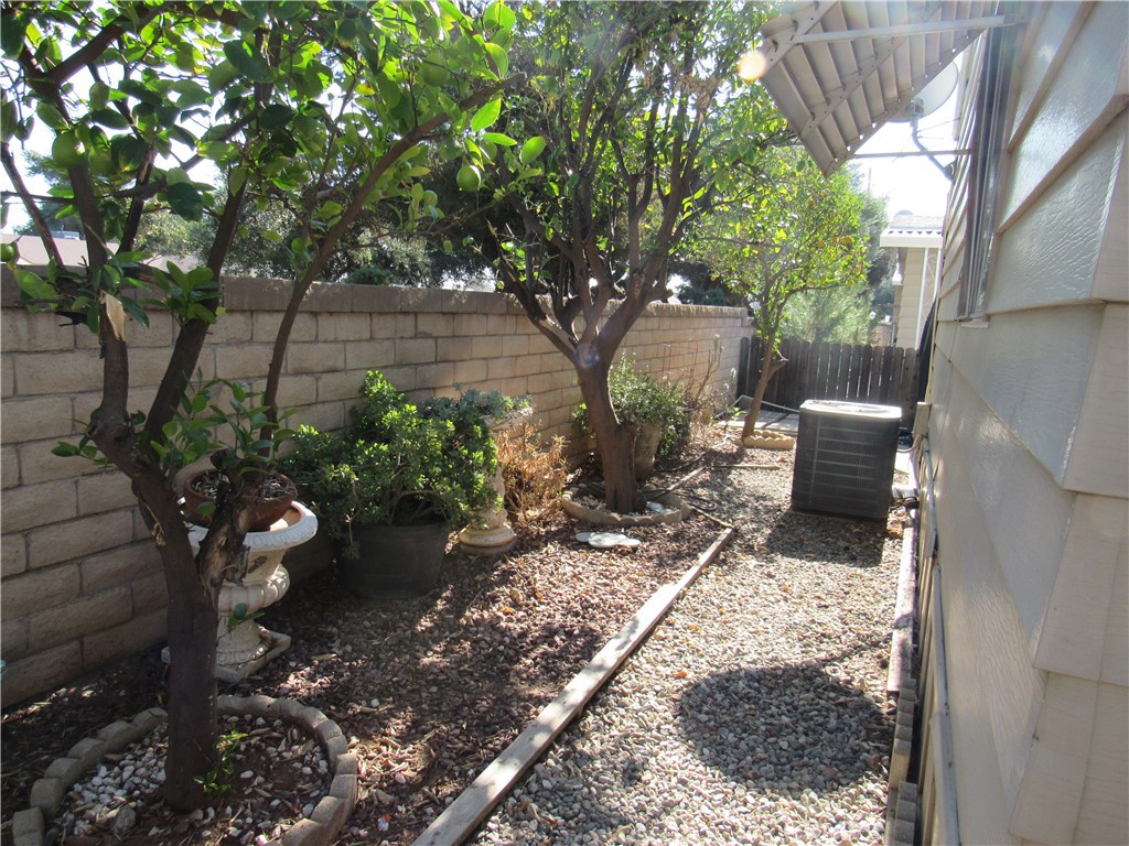 27701 Murrieta Road 6 Property Photo 25