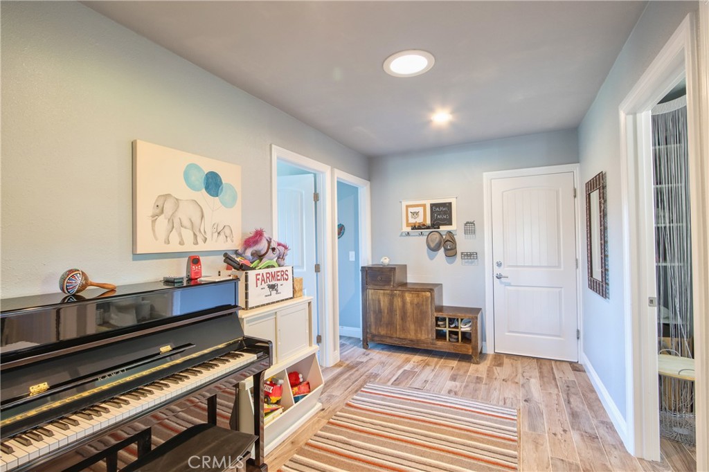 40390 Ross Road Property Photo 9
