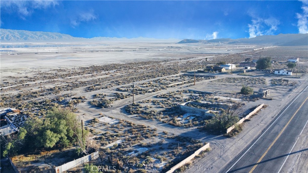 82075 Trona Road Property Photo 2