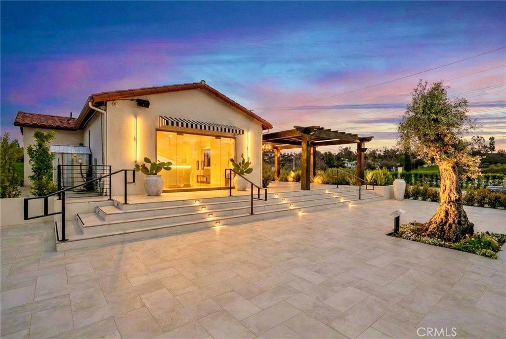 41309 Avenida Biona Property Photo 6