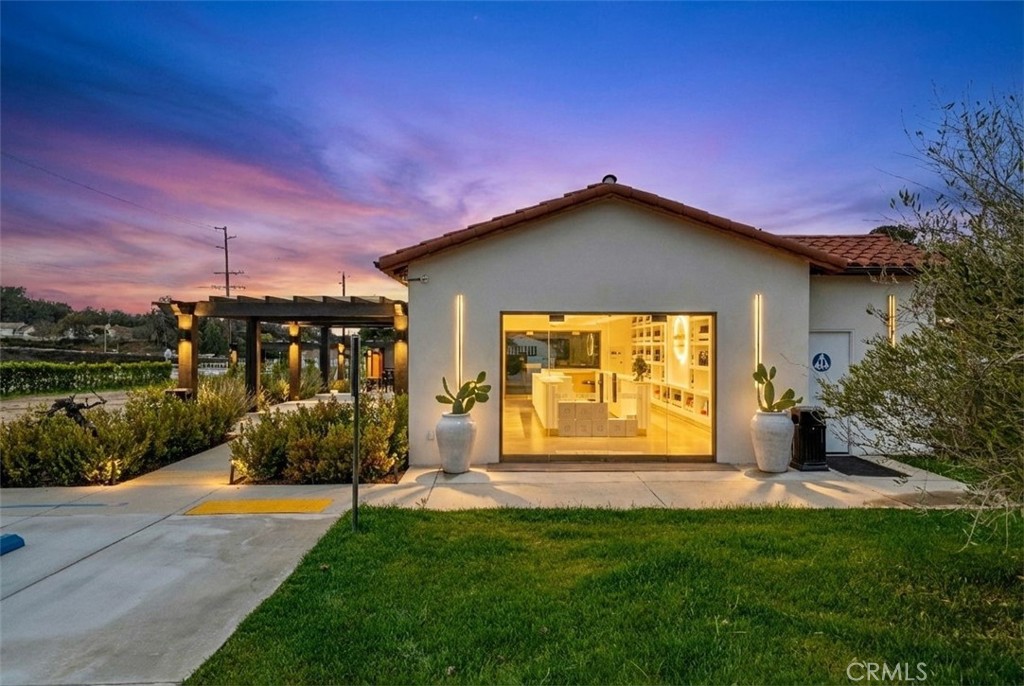 41309 Avenida Biona Property Photo 7