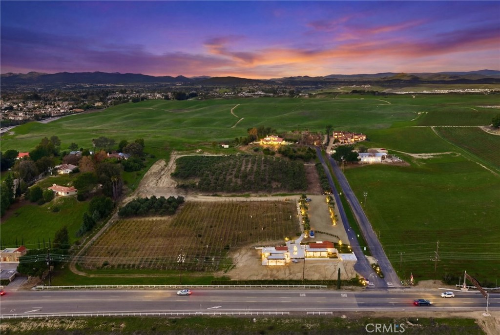 41309 Avenida Biona Property Photo 3