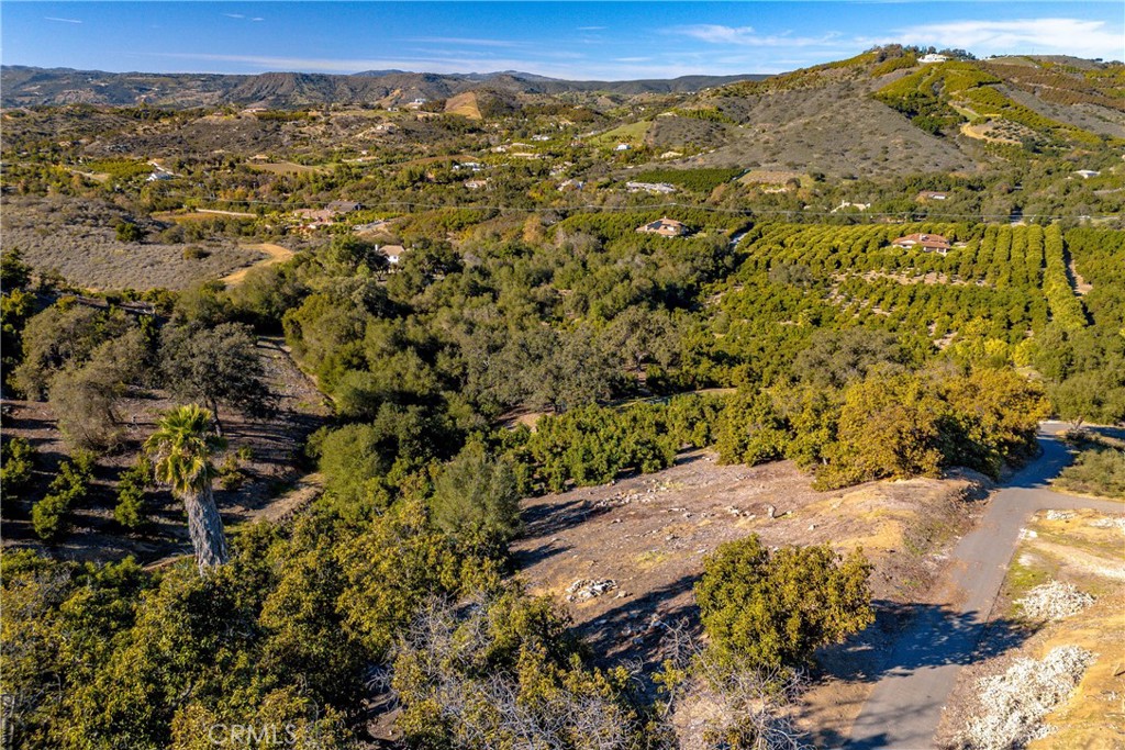13 Via Vaquero Property Photo 4