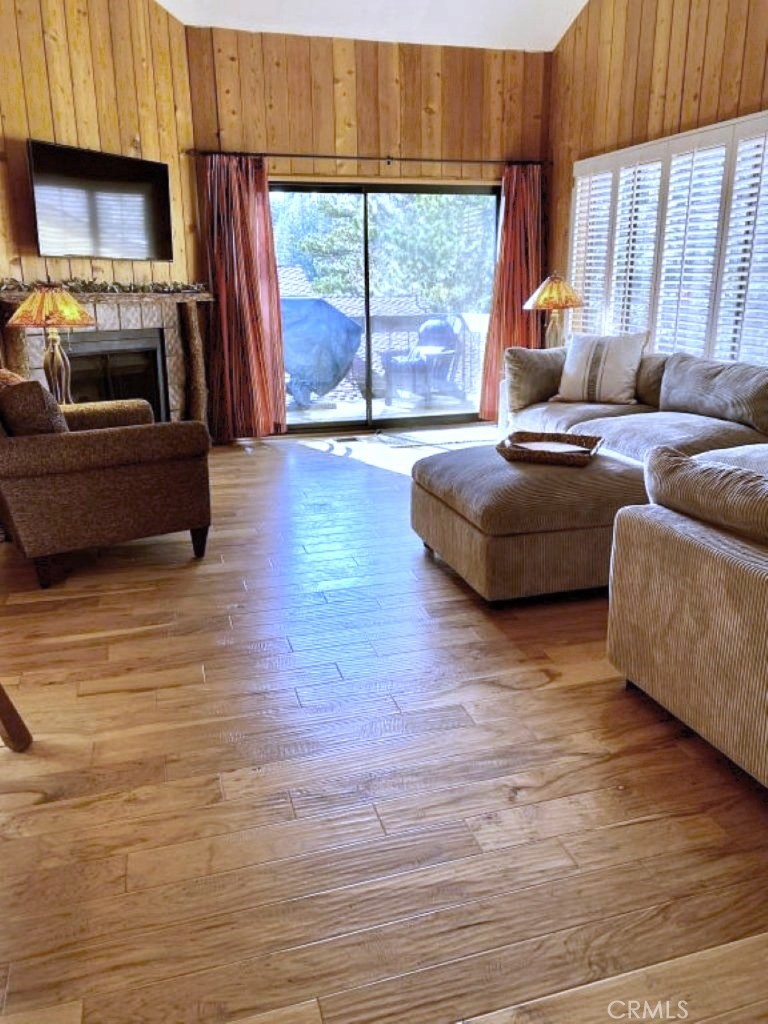27657 Peninsula Drive 106 Property Photo 6
