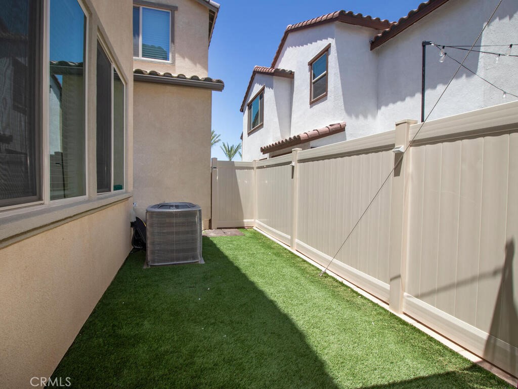 29425 Bovenzi Way Property Photo 31