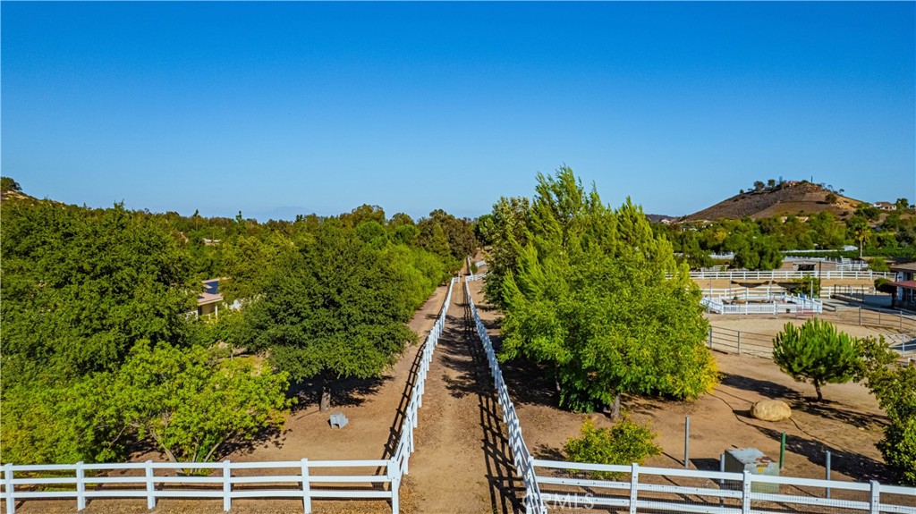 19315 Avenida Cordoba Property Photo 6