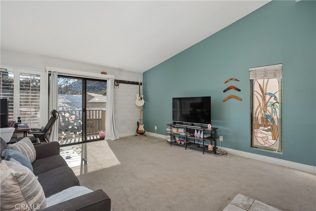 1758 Pala Lake Property Photo 4