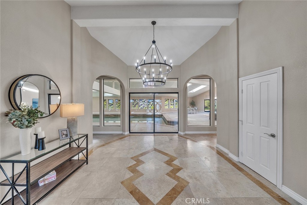 42253 Via Nortada Property Photo 1