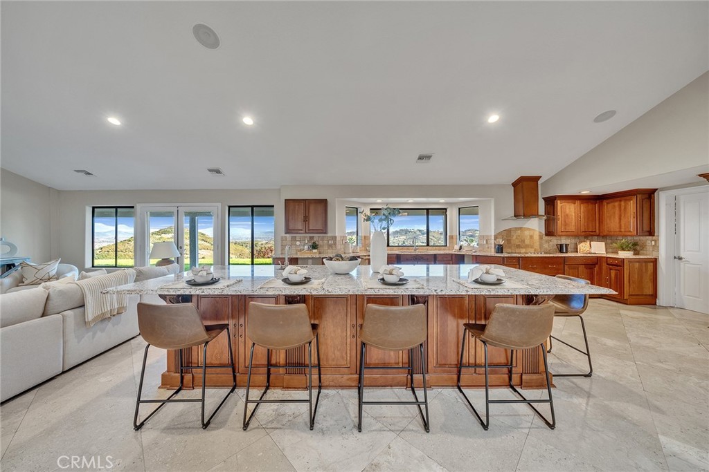 42253 Via Nortada Property Photo 15