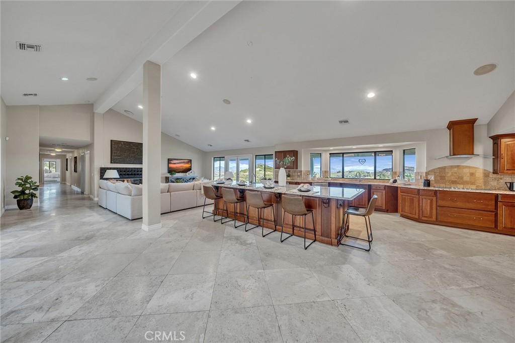 42253 Via Nortada Property Photo 16
