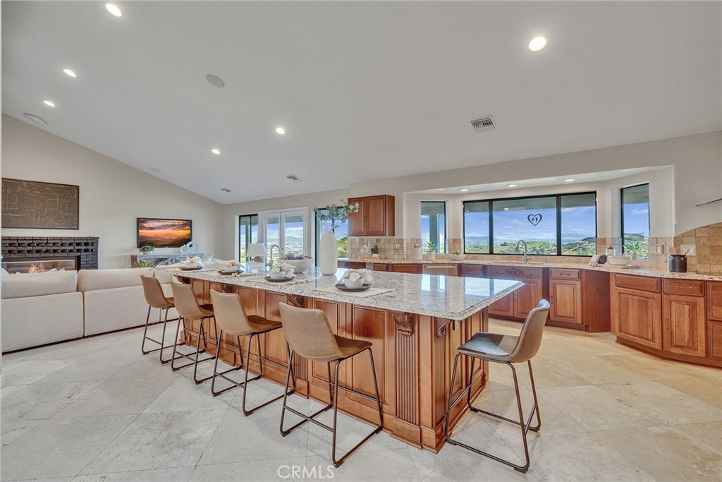42253 Via Nortada Property Photo 17