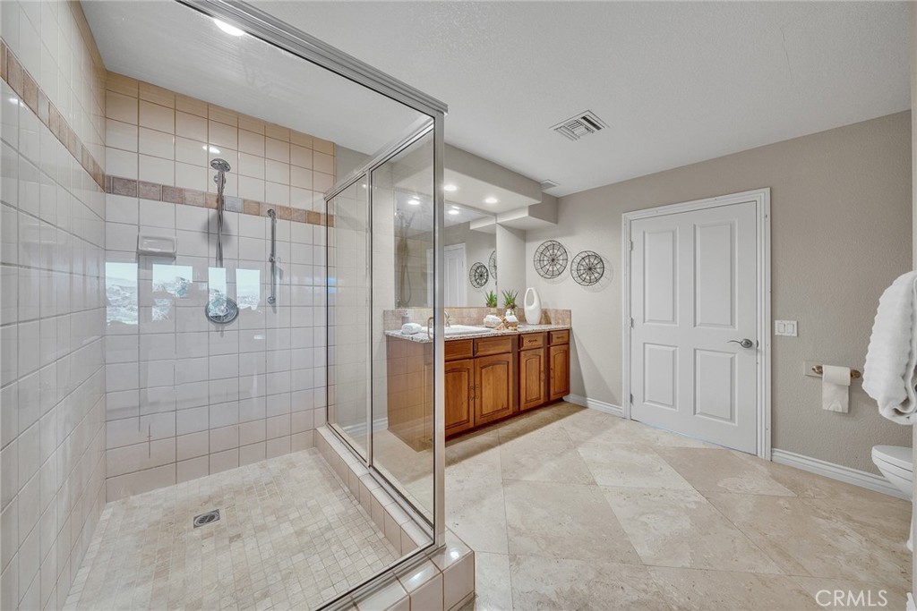 42253 Via Nortada Property Photo 42