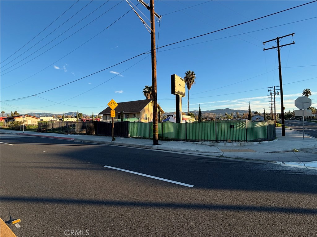 41267 E Florida Avenue Property Photo 1