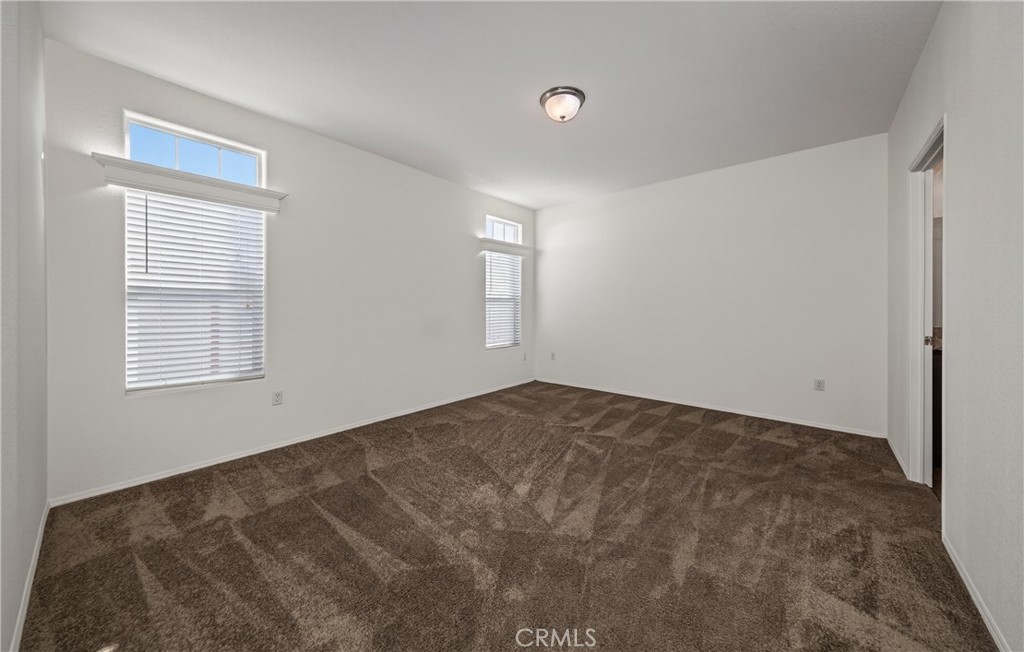 1300 W Menlo Avenue 94 Property Photo 13