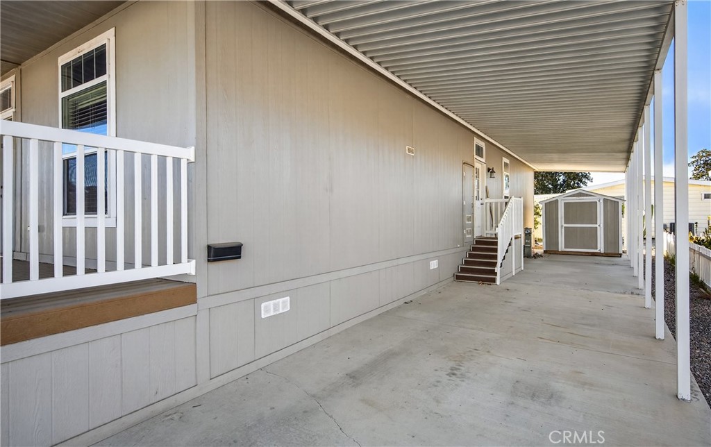 1300 W Menlo Avenue 94 Property Photo 32