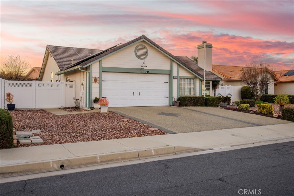 29383 Lake Forest Property Photo 1