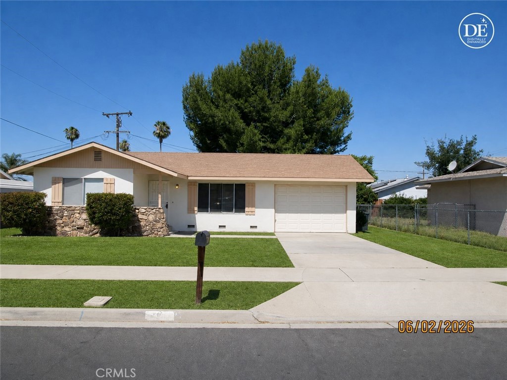 721 S Santa Fe Property Photo 1
