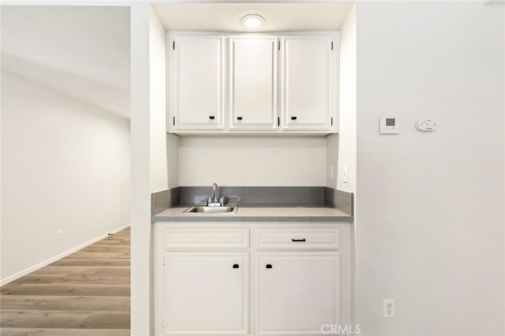 1127 Alleppo Court Property Photo 9