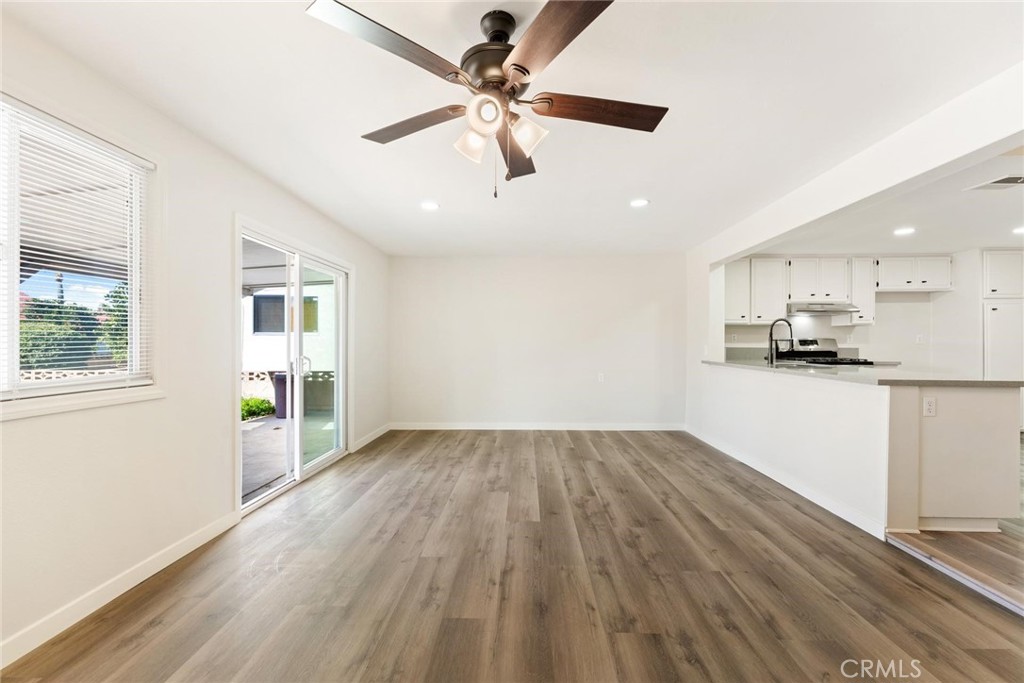 1127 Alleppo Court Property Photo 16