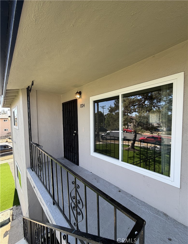 1724 Crofton Lane Property Photo 3