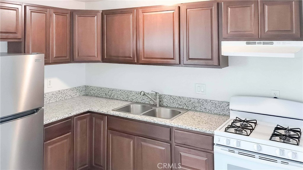 1724 Crofton Lane Property Photo 9