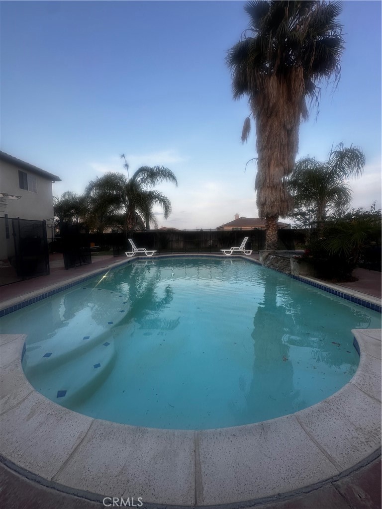 28675 Suffolk Downs Property Photo 5