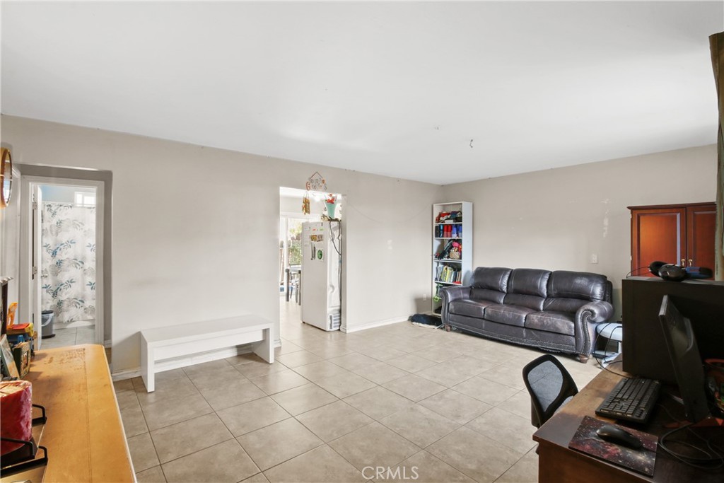 563 W Main Property Photo 14