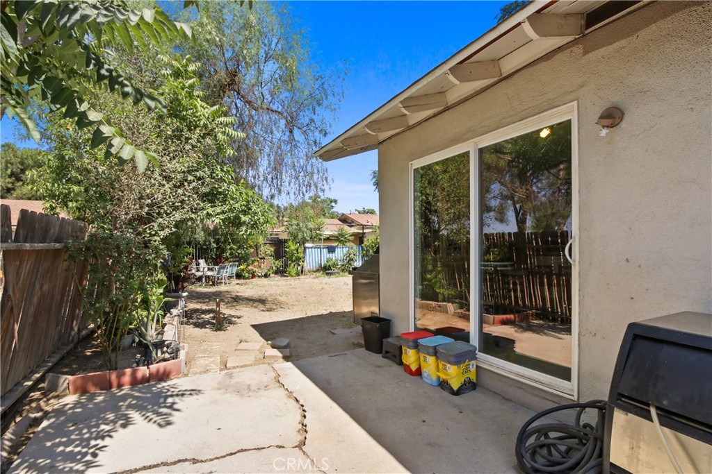 563 W Main Property Photo 19