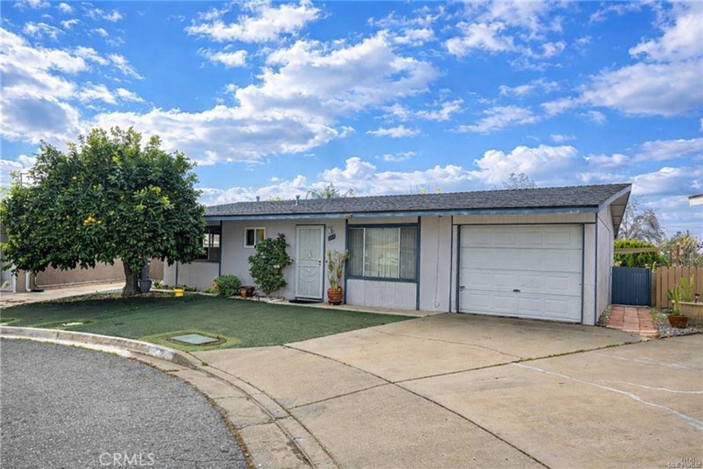 861 Majela Property Photo 1