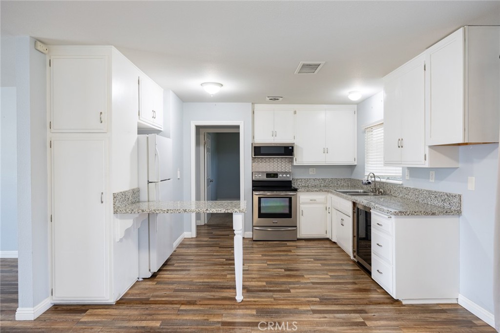 861 Majela Property Photo 4