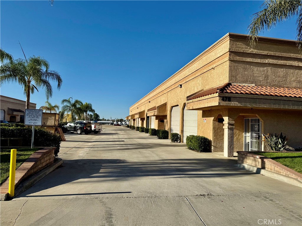 478 N Scovell Property Photo 2
