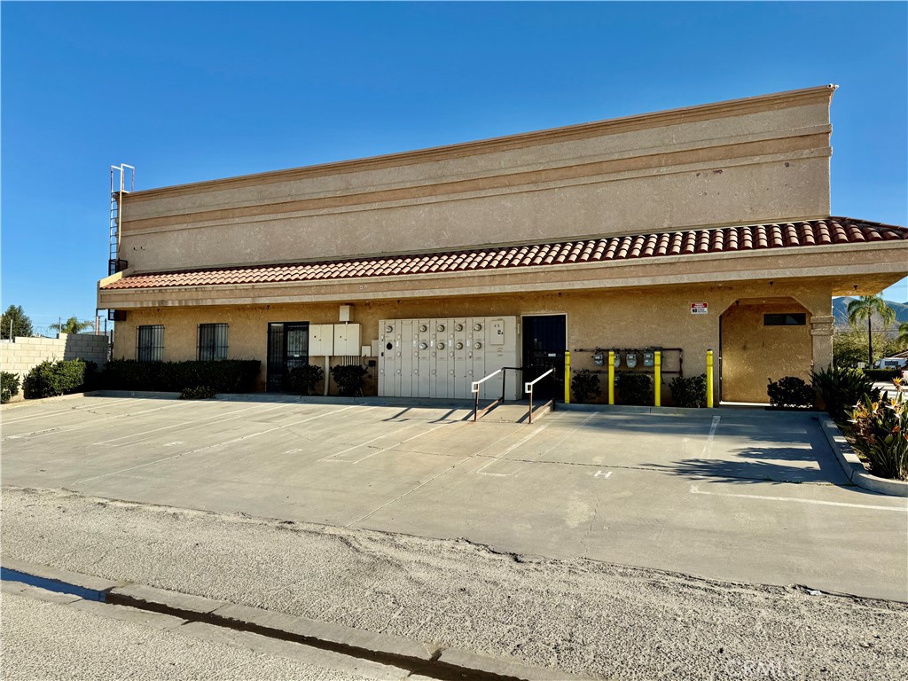 478 N Scovell Property Photo 8