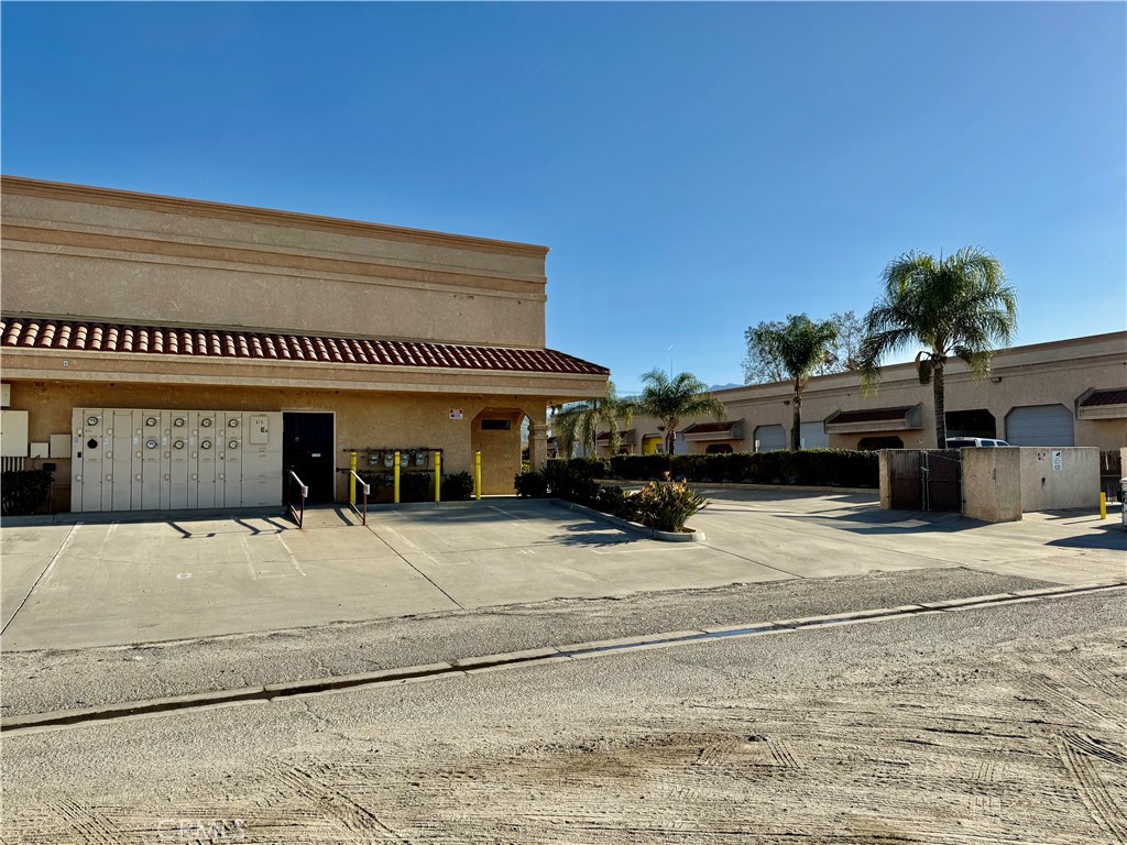 478 N Scovell Property Photo 10