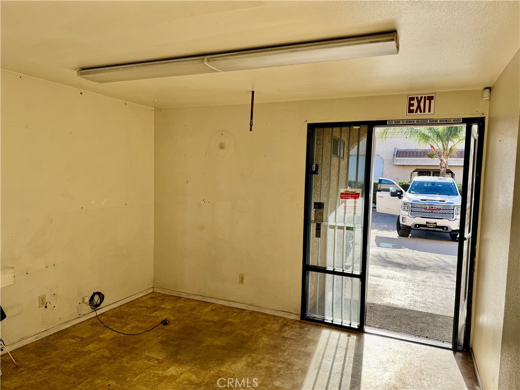 478 N Scovell Property Photo 20