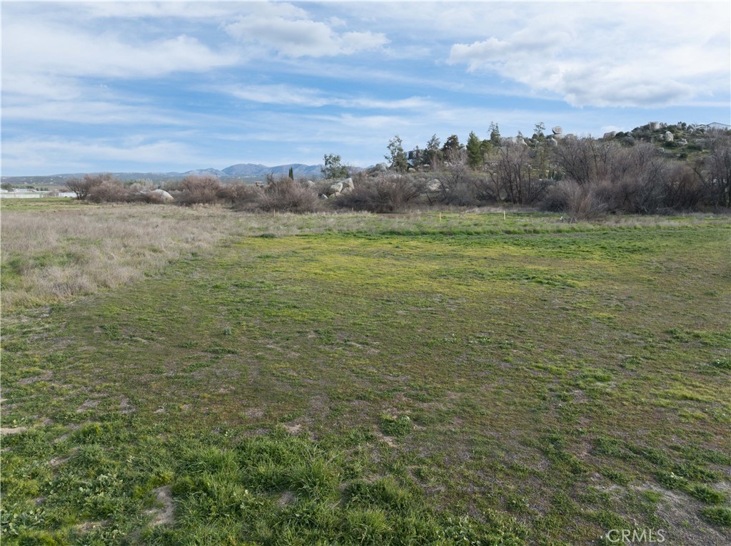 662 Saddleback Drive Property Photo 2