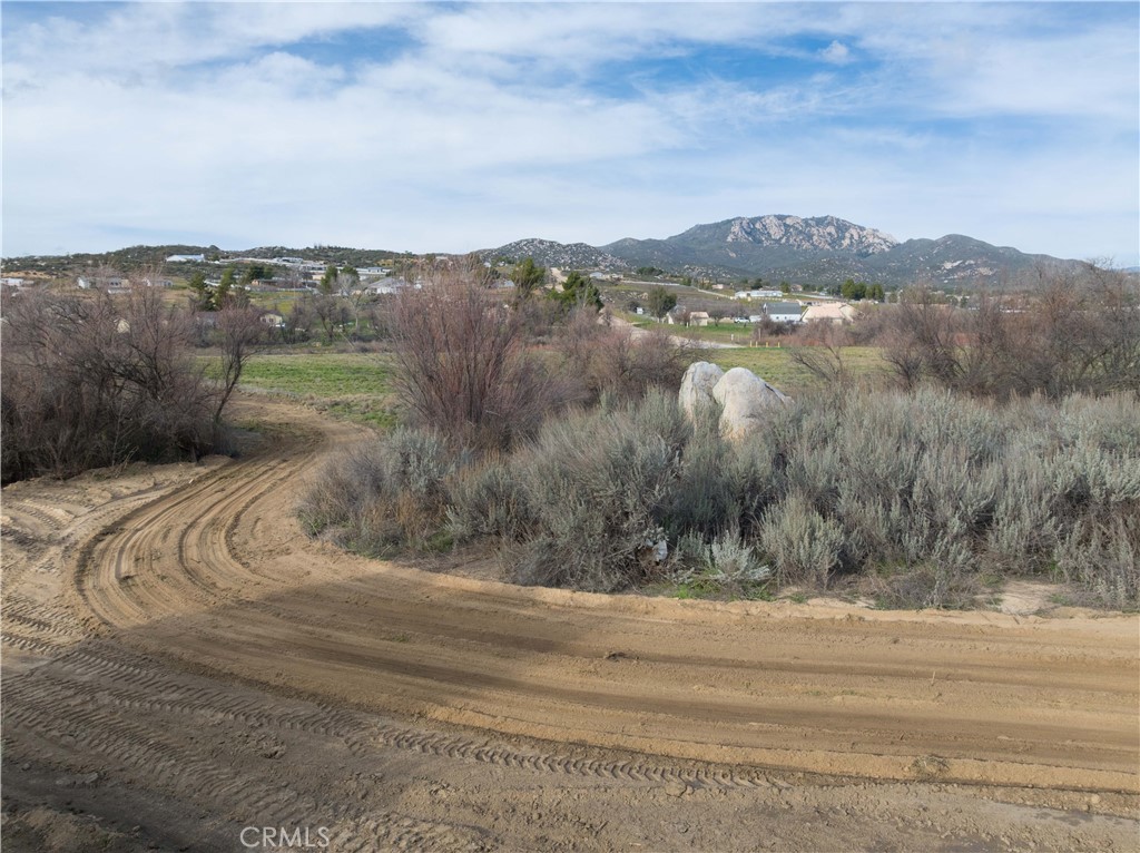 662 Saddleback Drive Property Photo 13