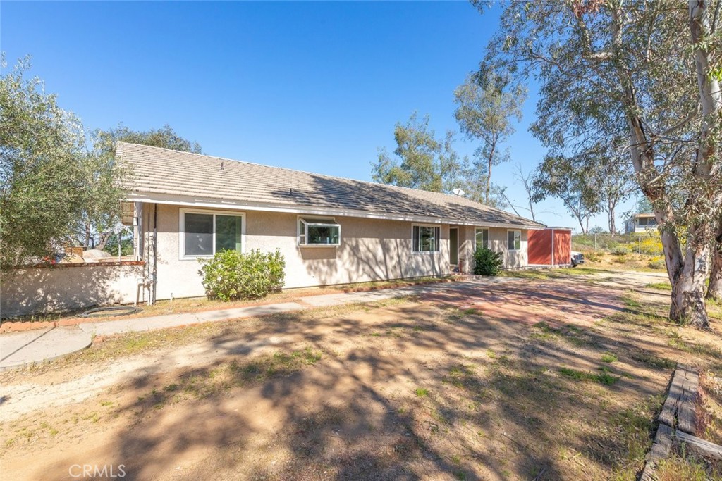 24000 Crab Hollow Property Photo 6