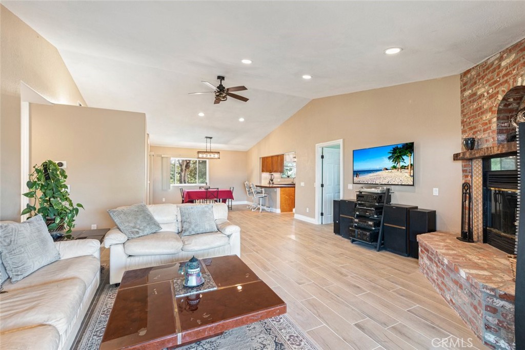 24000 Crab Hollow Property Photo 18