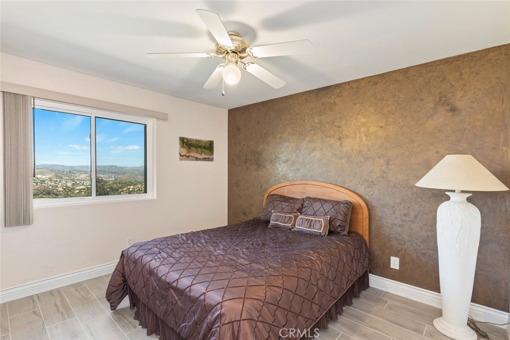 24000 Crab Hollow Property Photo 20
