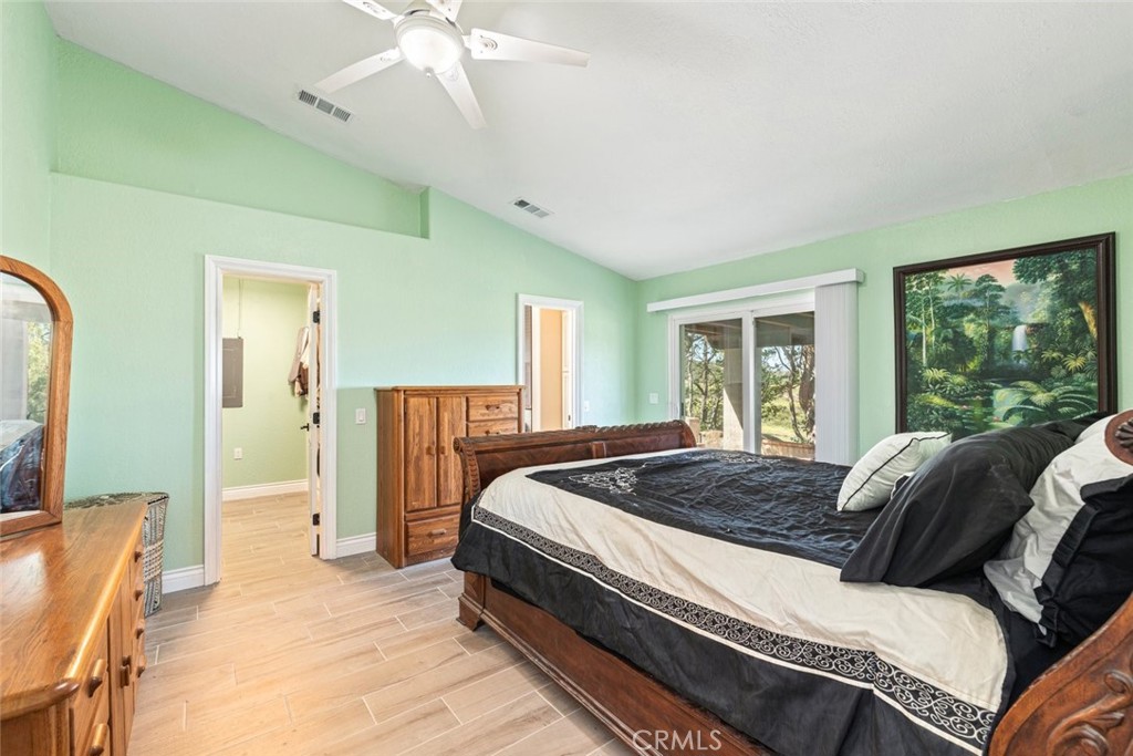 24000 Crab Hollow Property Photo 23