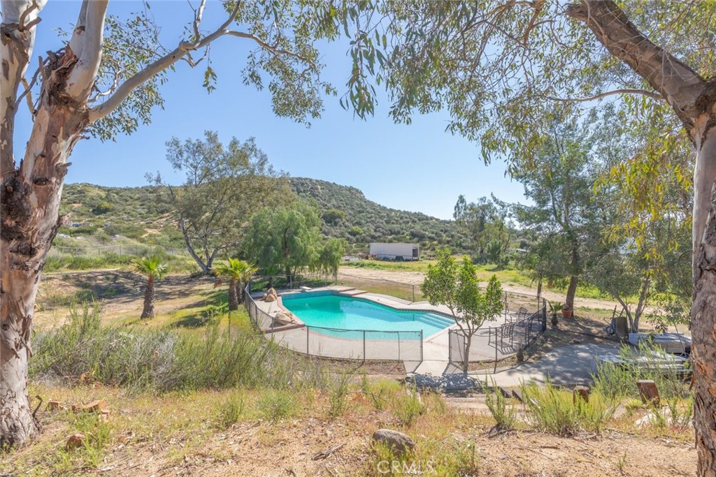 24000 Crab Hollow Property Photo 26