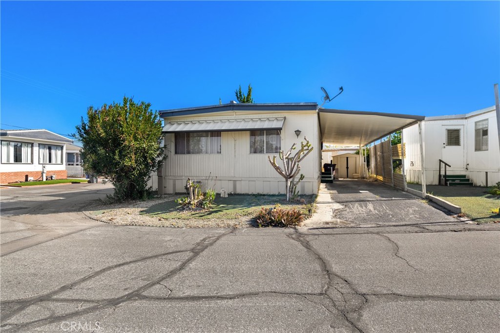 42751 E Florida Avenue 146 Property Photo 1