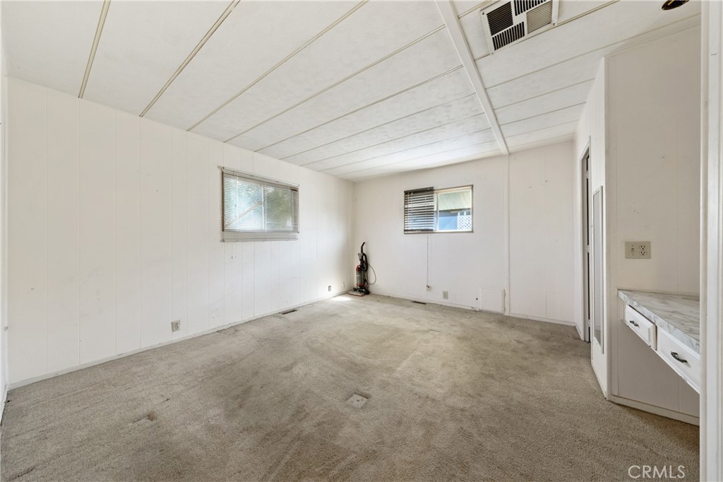 42751 E Florida Avenue 146 Property Photo 8