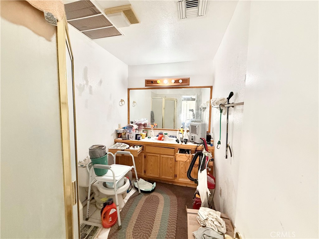 82489 3rd Street Property Photo 10