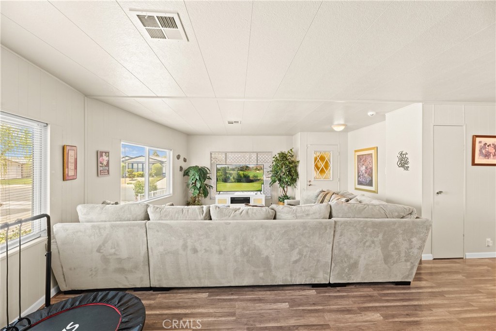 2964 Silver Oak Way Property Photo 13