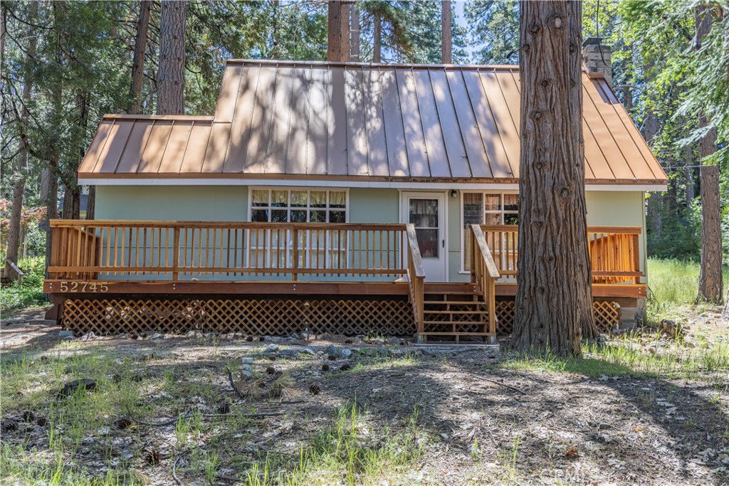 52745 Sylvan Way Property Photo 2